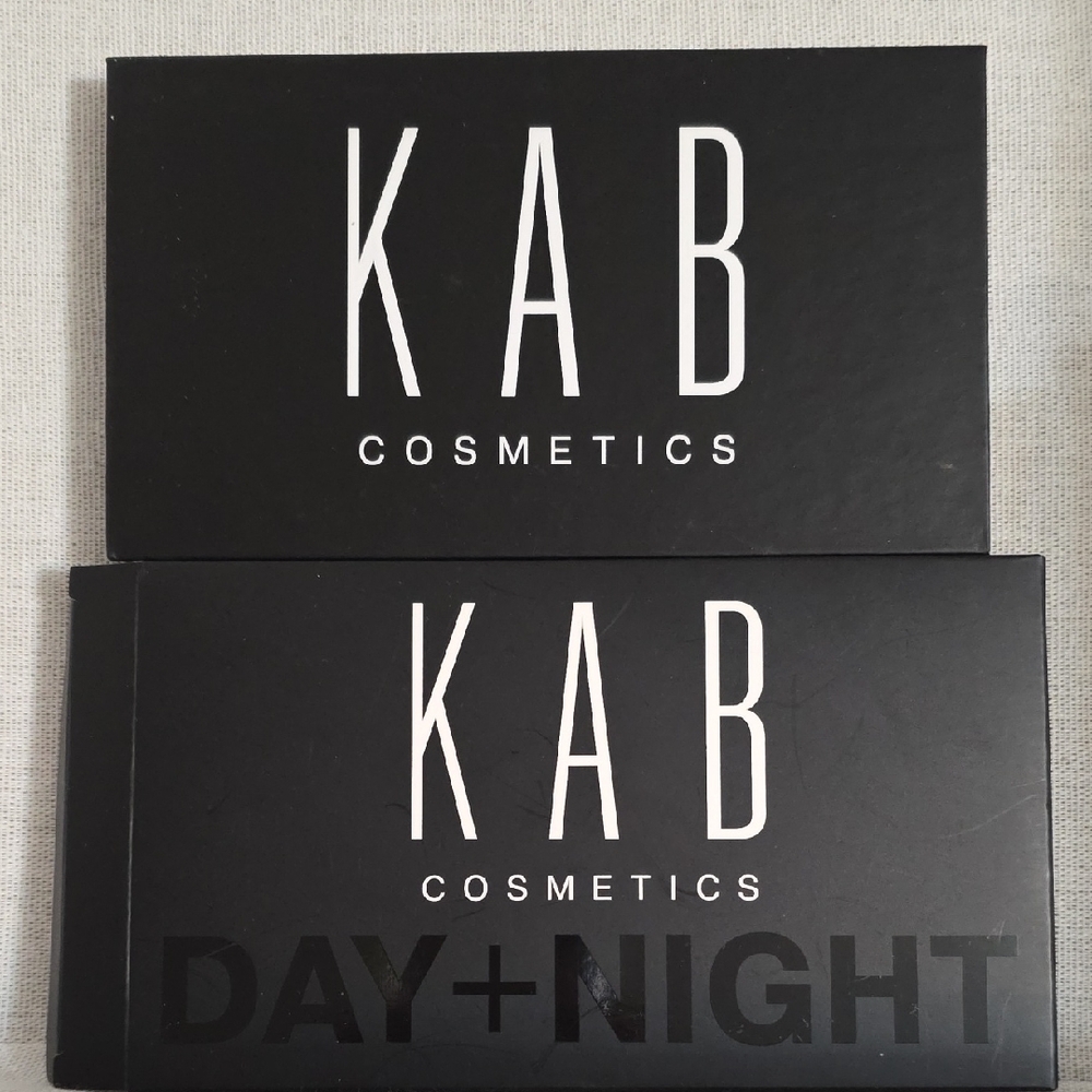KAB Cosmetics Day + Night Eyeshadow Palette - Black